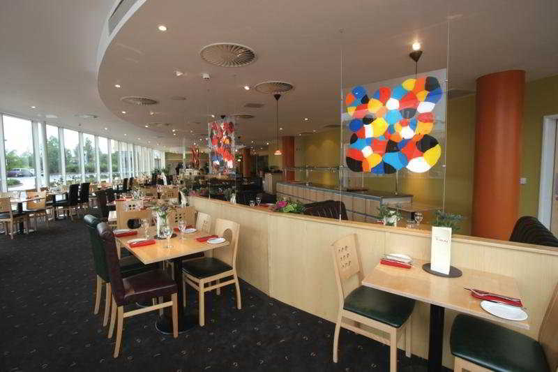 Future Inn Cardiff Bay Restaurant photo